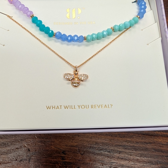 Gold and Blue Necklace Set - Picture 2 of 3